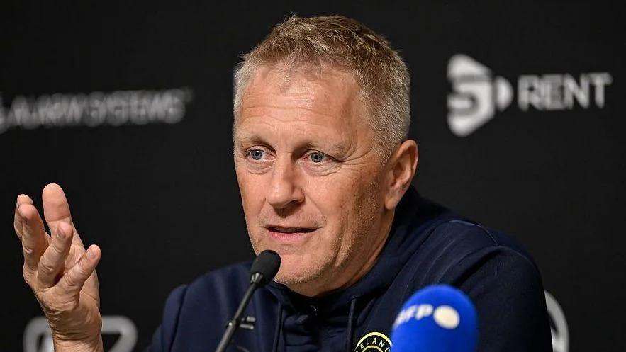 Heimir Hallgrimsson soulagé après une fenêtre