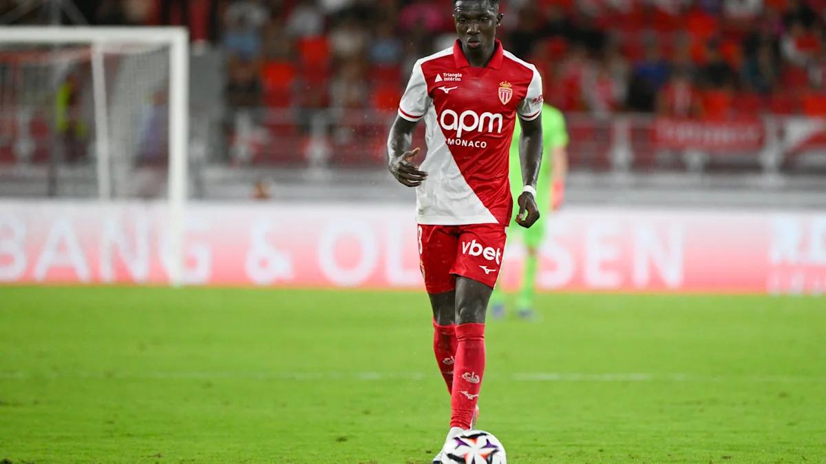 Liverpool : Camara, un profil plus adapté que Sergey
