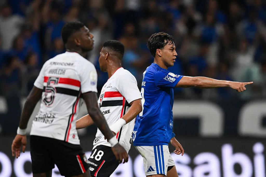 Cruzeiro bat São Paulo et grimpe dans le top 4