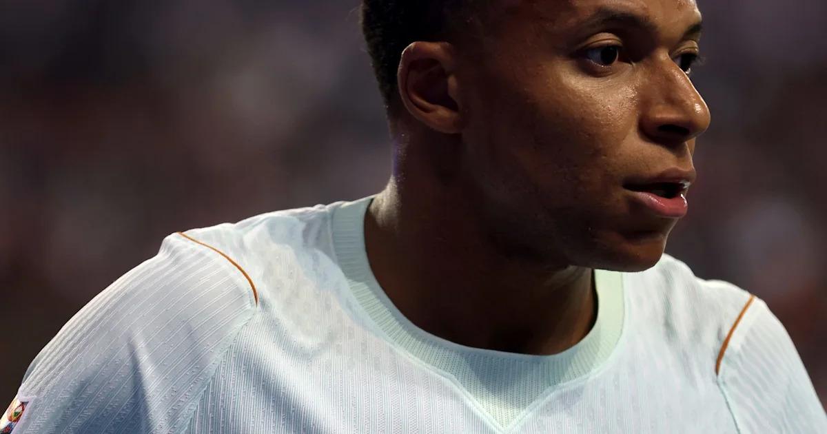 Kylian Mbappé de retour à Madrid et attendu titulaire face