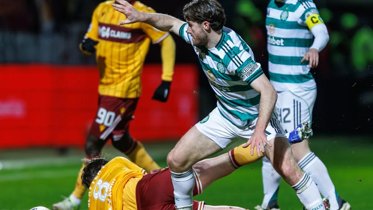 Celtic : Kasper Høgh attendu en pointe face à Motherwell