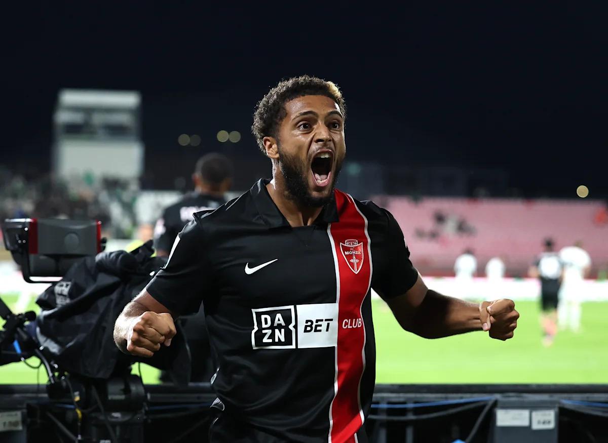 Monza s'impose face à Sassuolo grâce à un doublé de Varela